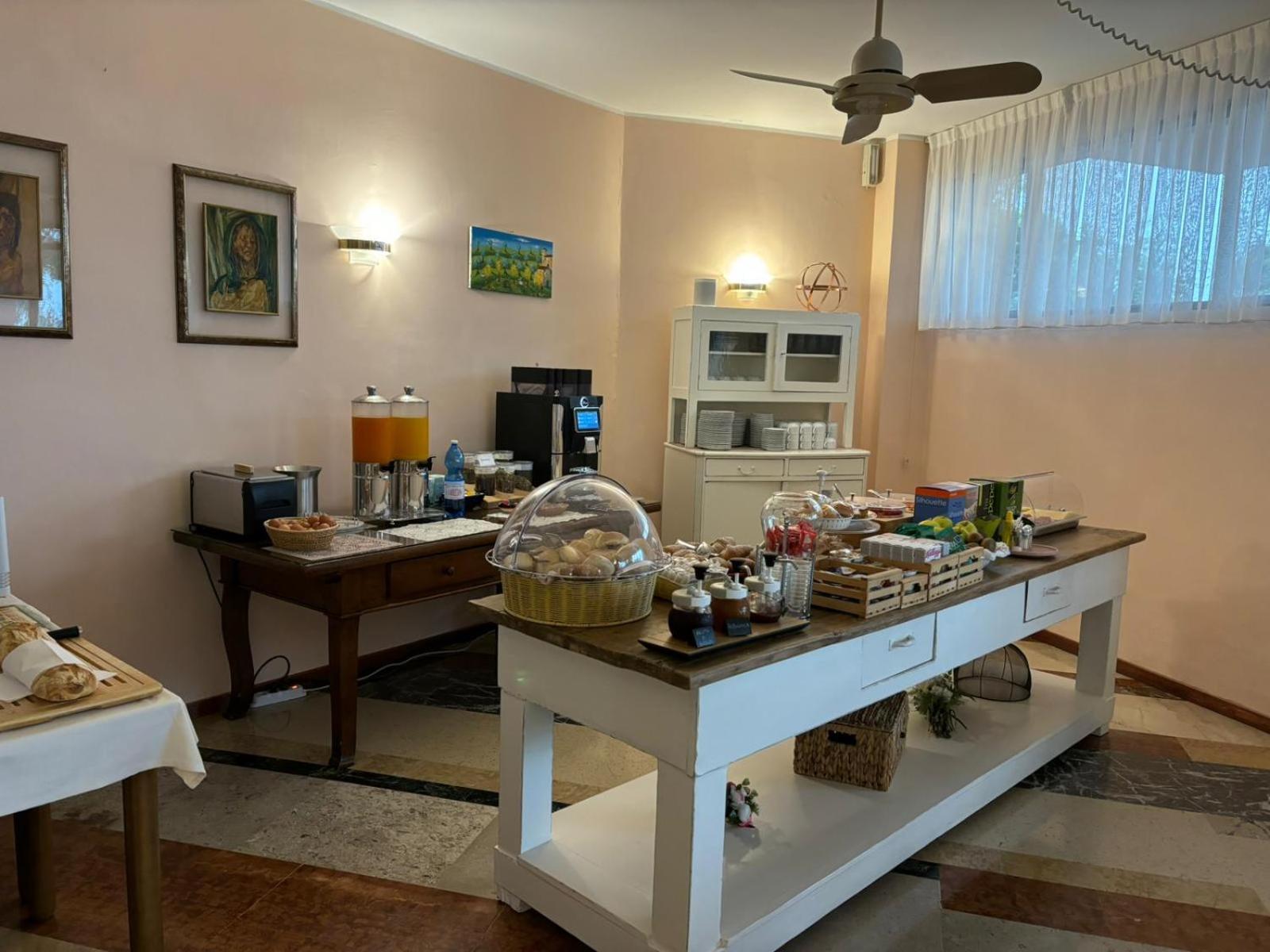 Residence Wieland Torri Del Benaco Εξωτερικό φωτογραφία